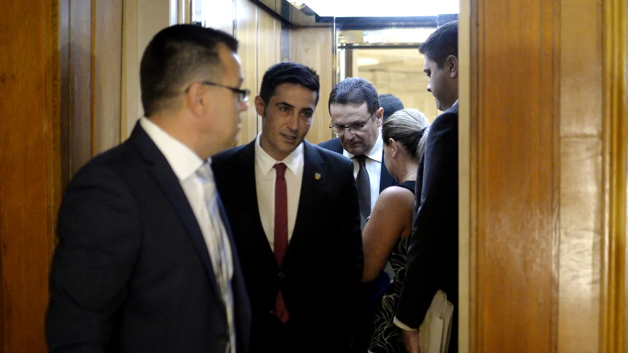Ofițeri acoperiți în presă, folosiți la CONTRA-PROPAGANDĂ. George Maior, audiat în Comisia SRI. Ce a declarat despre dosarul lui Iohannis