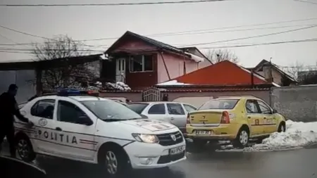 Urmărire ca în filme în București. Un bărbat care conducea fără permis, oprit de polițiști cu focuri de armă. VIDEO