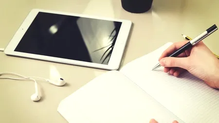 Sorin Cîmpeanu joacă pe cartea digitalizării. „În orice sală de clasă din țară, va exista o tablă interactivă”