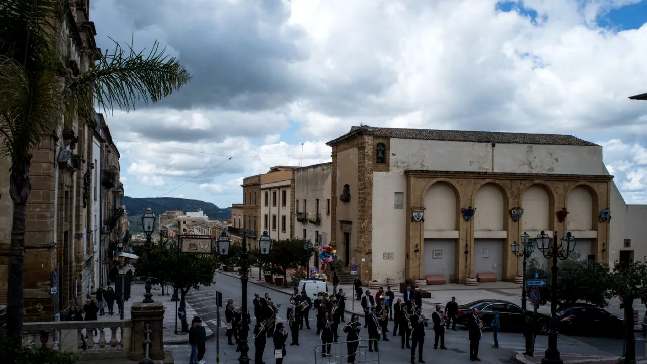 Colțul de Rai din Europa unde poți cumpăra o CASĂ cu doar 1 euro. Condiția simplă care te poate transforma în proprietar: 