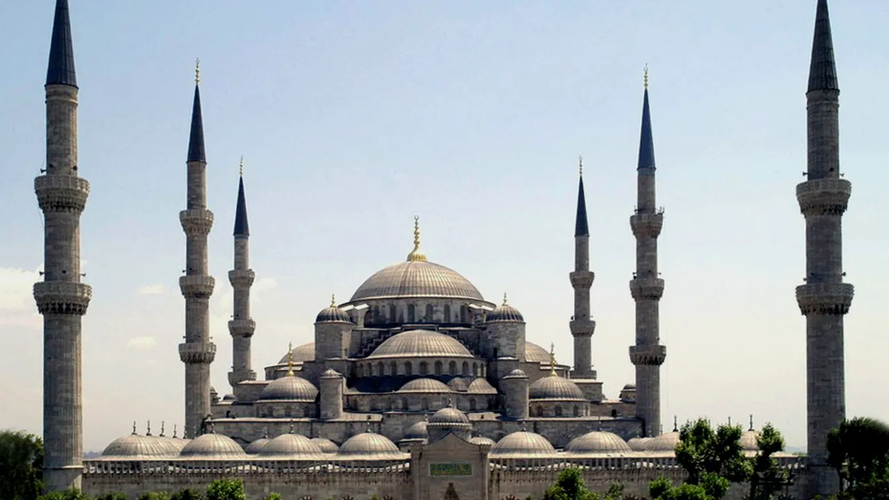 Imamii turci refuză funeraliile pentru puciști