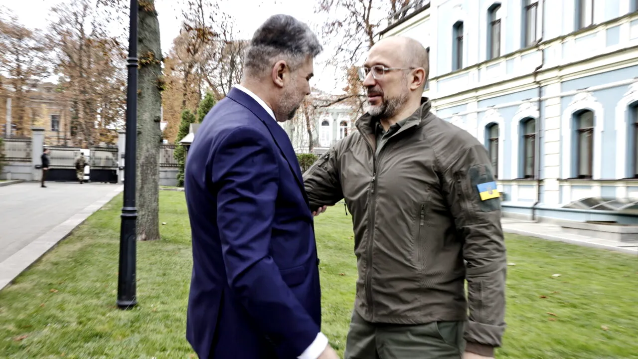 VIDEO | Marcel Ciolacu s-a „umplut de nervi” când a aflat de manualele în limba moldovenească, tipărite în Ucraina