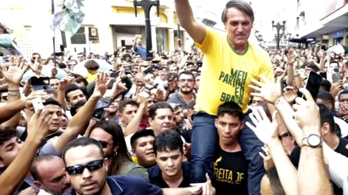 Favoritul alegerilor prezidențiale din Brazilia a fost ÎNJUNGHIAT