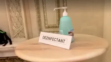 ATENȚIE, SE FURĂ ÎN PARLAMENT! Măsură extremă la Camera Deputaților pentru a proteja sticlele de dezinfectant de potențiali „infractori”