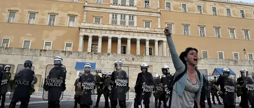 Papa, UniCredit: Ieșirea Greciei din zona euro nu ar avea un impact major asupra României
