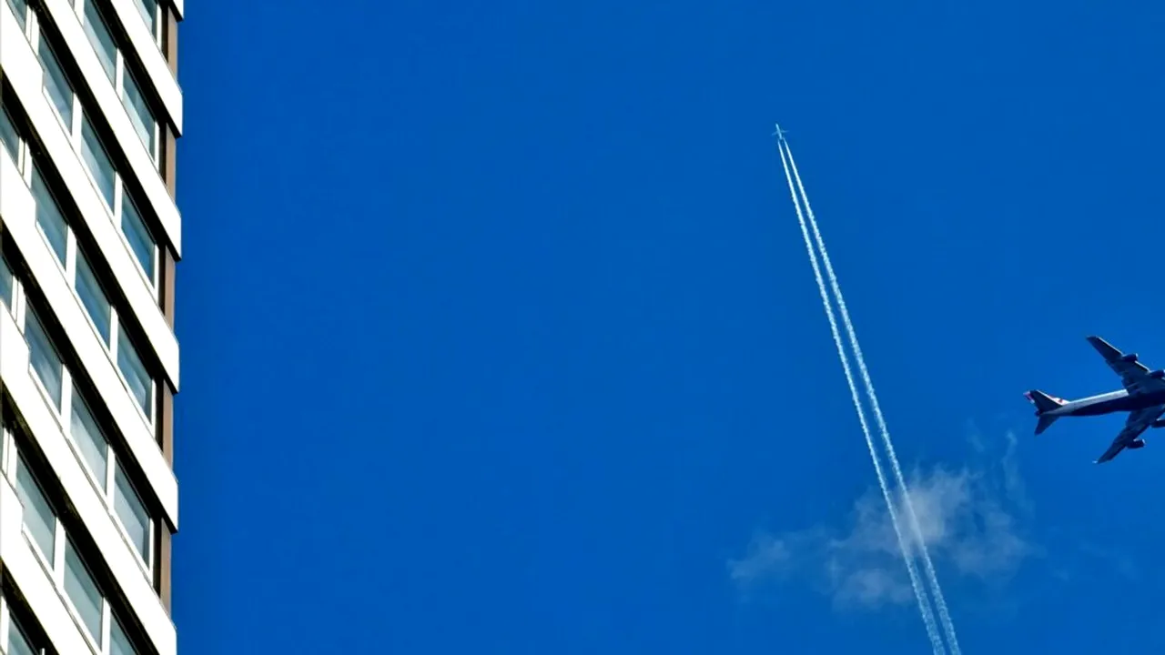 Zborul spre ”nicăieri”, adorat de iubitorii de aventură. Peste 1000 de persoane s-au s-au înscris încă din primele minute