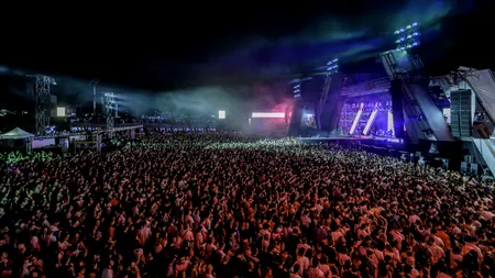 DJ-ul olandez Hardwell şi-a întrerupt concertul la SAGA Festival. El acuză probleme tehnice şi că nu a fost plătit. Cum au reacţionat organizatorii