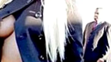 Nicki Minaj, ținută provocatoare într-o emisiune