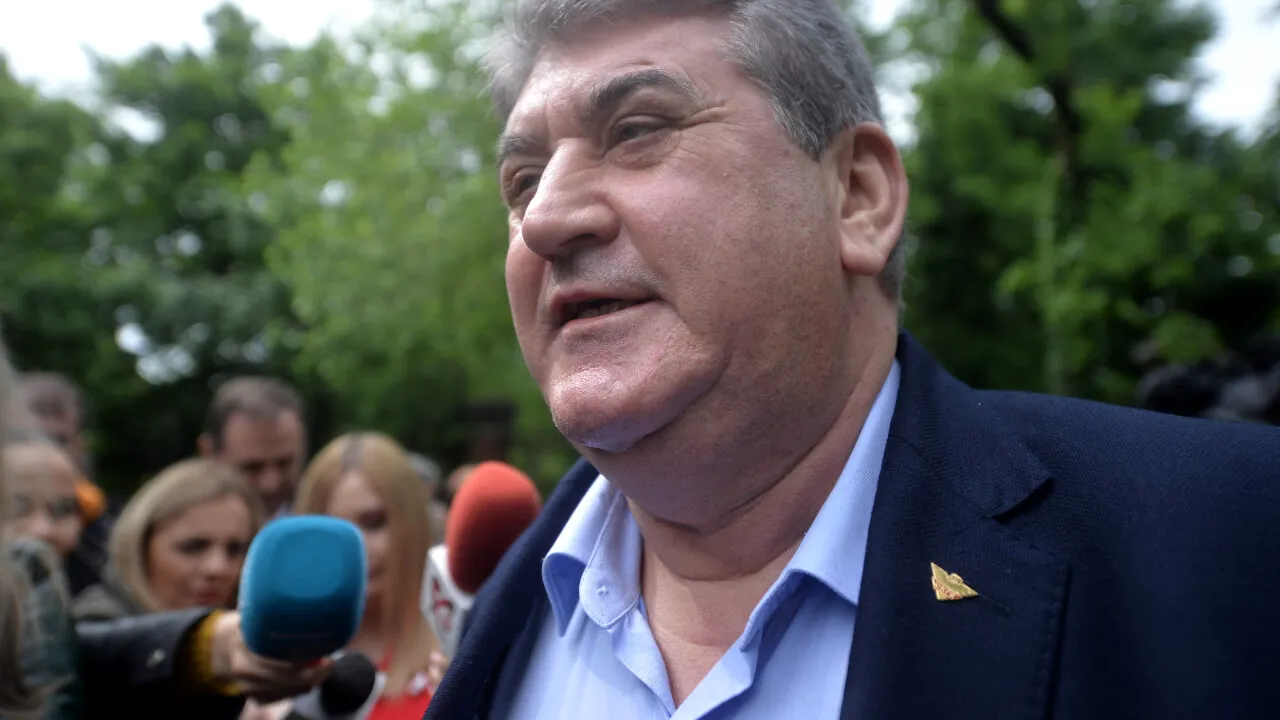 Cum a vrut Florian Coldea să-și fure teza de doctorat. Gabriel Oprea: ”Venise cu o geantă mai mare, probabil cât să încapă o teză de doctorat”