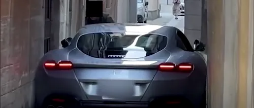 VIDEO. Un Ferrari de 200.000 de euro a rămas blocat pe o străduță îngustă