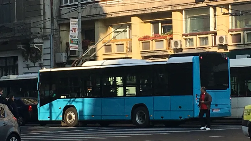 Șoferii din Capitală riscă o amendă uriașă dacă se deplasează pe banda autobuzelor STB
