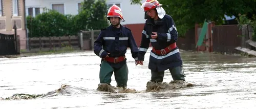 O sută de case și anexe gospodărești din Harghita, inundate în urma unei ploi torențiale