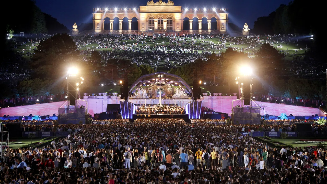 Concertul de vară susținut de Filarmonica din Viena la Palatul Schönbrunn va fi transmis de TVR