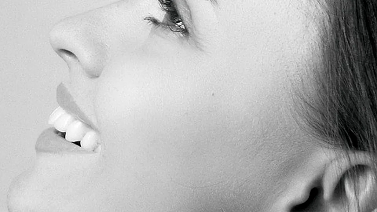 Descoperire uluitoare: Selfie-ul poate grăbi procesul de îmbătrânire al pielii. Care sunt explicațiile specialiștilor