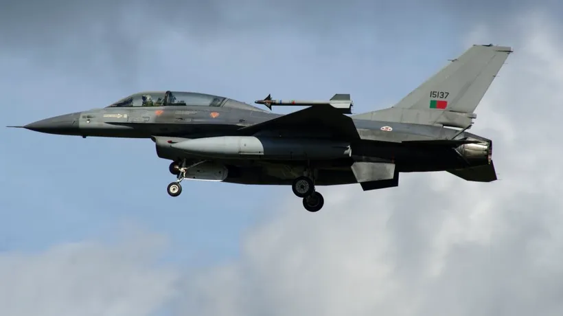 Avioane de vânătoare F16 portugheze au sosit în România 