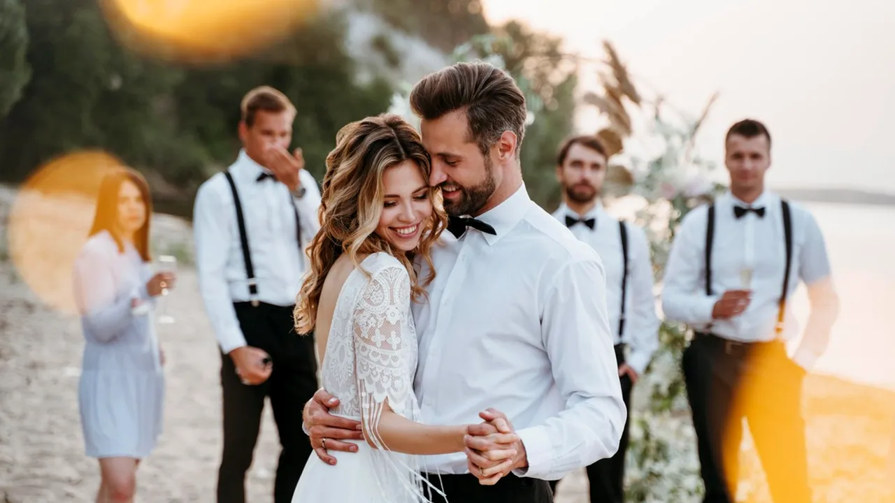 Cum s-au transformat așteptările mirilor în ultimii 30 ani (P)