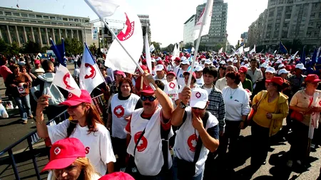 Continuă protestele a mii de cadre medicale din România, acum, în plină explozie a cazurilor de COVID