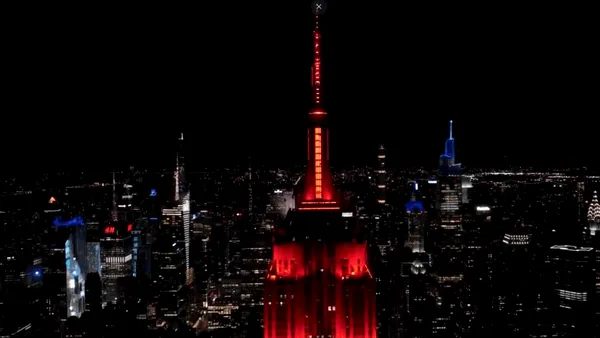 Empire State Building din New York, iluminată în roșu pentru a sărbători Anul Nou Chinezesc