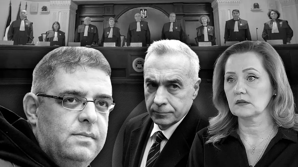 Cadavrul democrației românești zace neîngropat de un an în piața publică și nimănui nu-i pasă