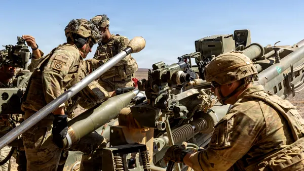 Arabia Saudită cumpără arme de 5 miliarde de dolari de la americani. Ce echipamente militare vor fi livrate Riadului