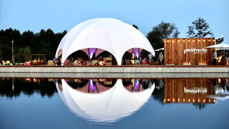 VIDEO Cea mai mare piscină naturală din estul Europei se află în România. Are 18.000 de metri pătrați, iar accesul costă doar 15 lei