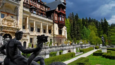 Ce nu li se arată niciodată turiștilor la Castelul Peleș