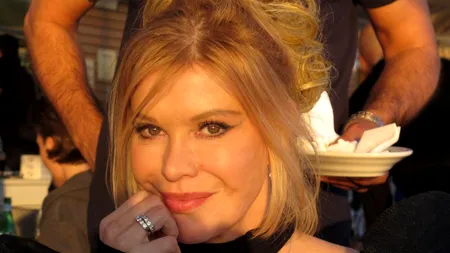 Femeia cu cele mai multe operații estetice: 