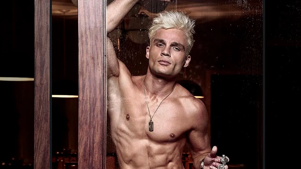 Fotomodelul Andre Bîrleanu, acuzat că și-a agresat și VIOLAT fosta iubită, plasat în arest la domiciliu