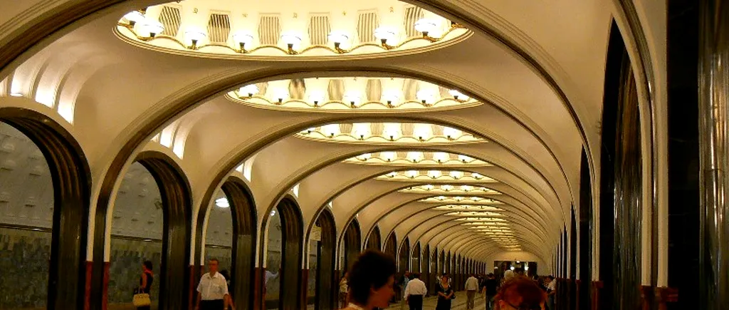 Călătorii metroului din Moscova pot citi gratis, pe tabletă sau telefon, clasicii literaturii ruse