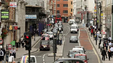 Corlățean: Românii au contribuit la creșterea economică a Marii Britanii, dar nu sunt tratați corect