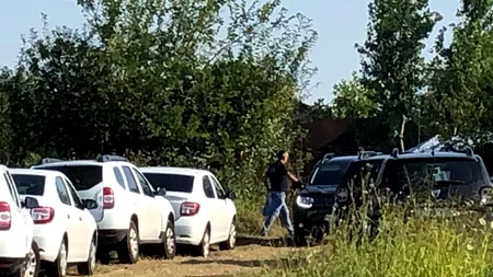 Cazul din Caracal. Noi percheziții la Gheorghe Dincă / O rampă pentru mașini și podul casei, verificate de anchetatori /  Bărbatul a spus cum a ars cadavrul / Hainele de pe câmp nu sunt ale Luizei