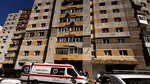 Incident grav în Pitești. Un copil a căzut de la etajul 4. Medicii îl resuscitează
