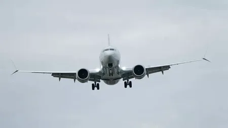 Un avion de pasageri a aterizat de urgenţă în Rusia. Mai avea un singur motor în funcţiune