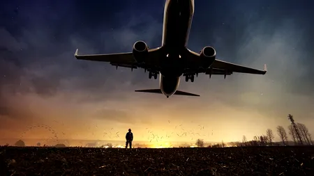 PASAGERII unui avion elvețian, lăsați doar cu hainele de pe ei când au aterizat în Spania: 