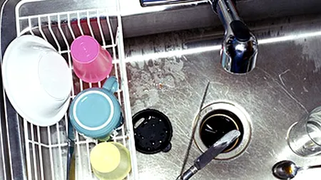 Acesta este CEL MAI MURDAR loc din bucătărie. Cum îl faci să strălucească din nou