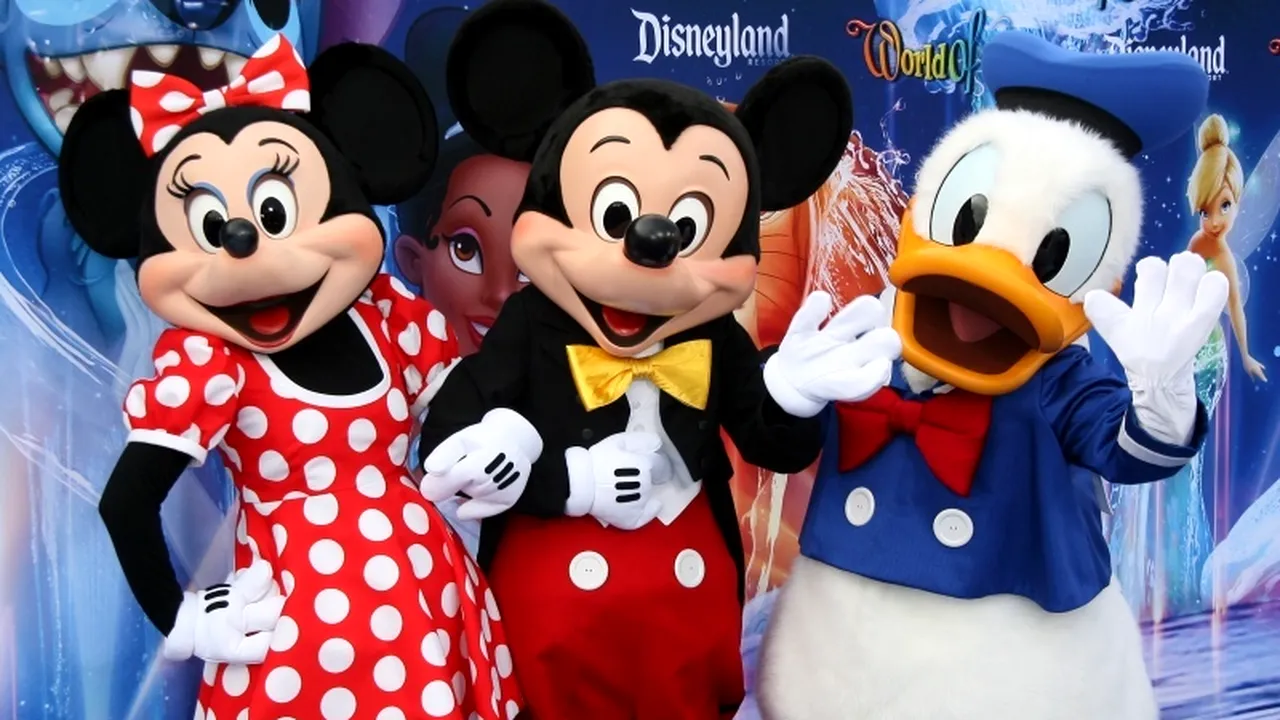 O mascotă din parcul de distracții Disneyland, acuzată de rasism. Care este motivul