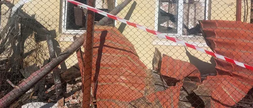 FOTO | Școală distrusă într-un INCENDIU, într-o comună din Olt. Elevii vor învăța la Căminul Cultural