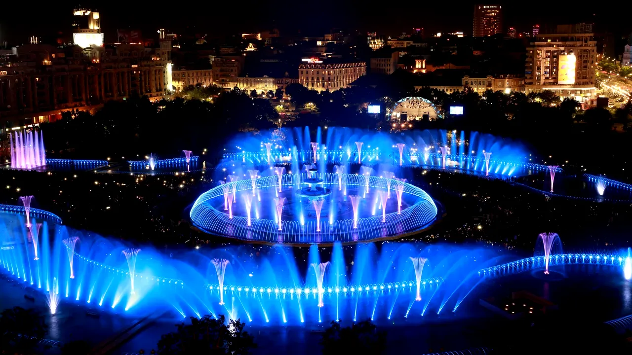 Revin spectacolele de muzică și lumini de la FÂNTÂNILE din Piața Unirii. Cui îi este dedicată cea de-a șasea ediție a spectacolelor „Simfonia Apei”