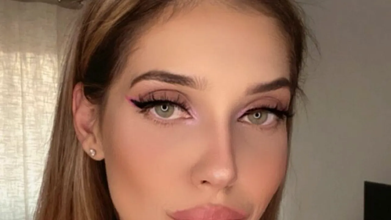 De pe teren, pe PODIUM! Sportiva care visează să fie fotomodel