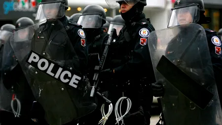 Cel mai grav schimb de focuri care a avut vreodată loc în Toronto. Două persoane au fost ucise și 19 rănite