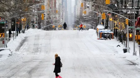 Milioane de oameni, blocați în locuințe în nord-estul Statelor Unite, din cauza viscolului