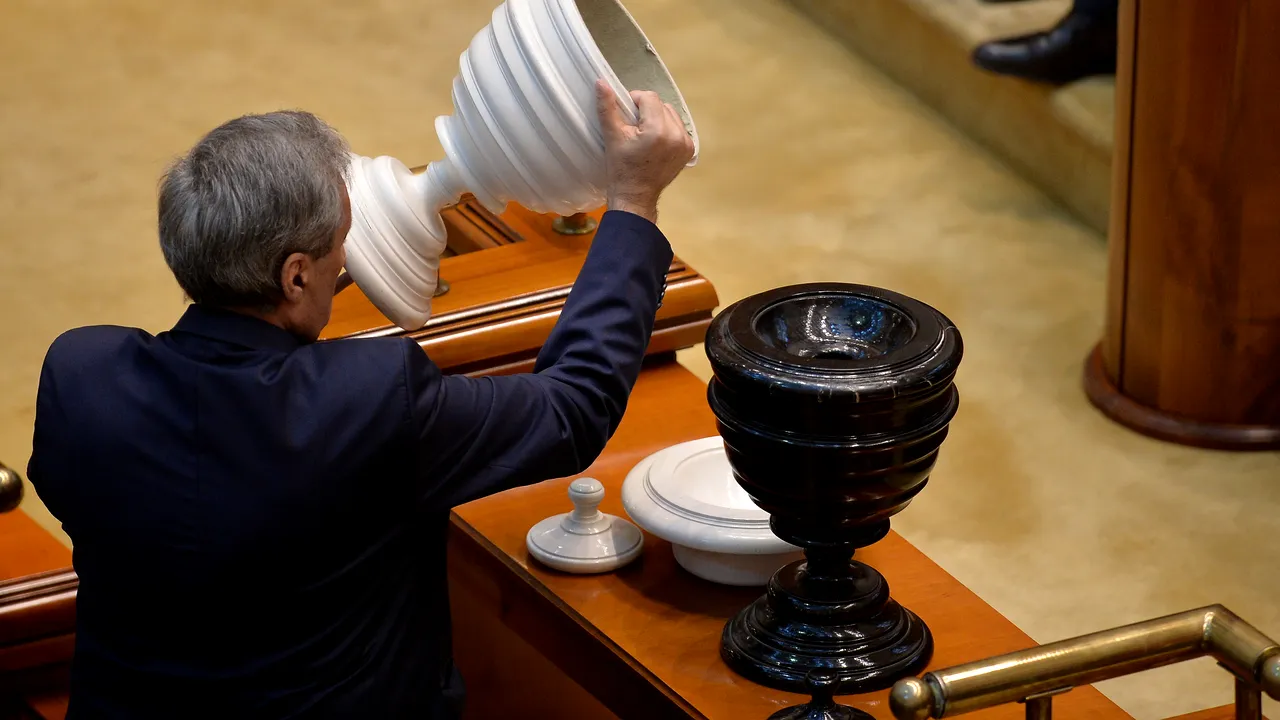 Deputat PSD care a votat moțiunea: Vinovați sunt CEX-ul unanim și CEX-ul mic