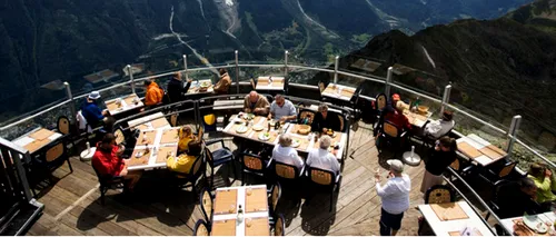 20 restaurante cu o priveliște care-ți taie răsuflarea