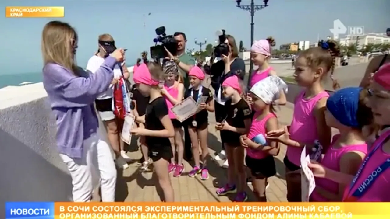 Alina Kabaeva, presupusa amantă a lui Vladimir Putin, apariție publică surprinzătoare. Ce mesaj a transmis copiilor „cea mai flexibilă femeie din Rusia”