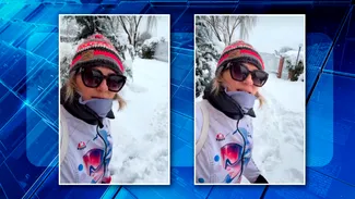 Mirela Vaida, scandalizată că nu iese nimeni să dea zăpada. Vedeta Antena 1 s-a filmat cum înoată prin zăpadă