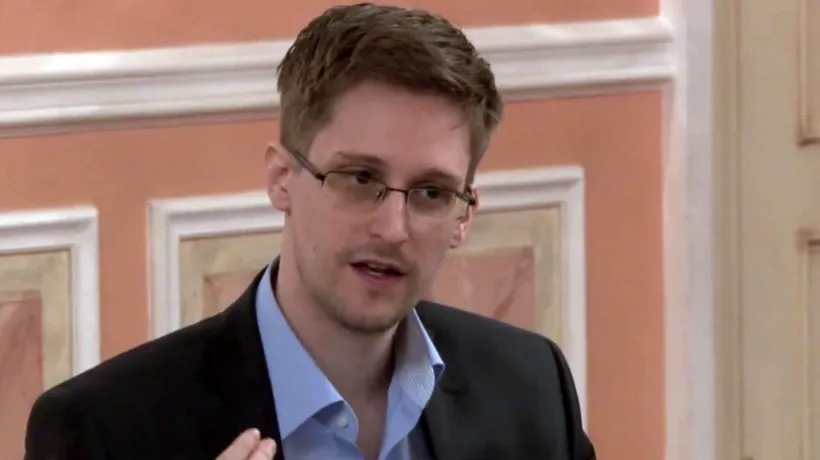 A fost anunțată data la care va fi lansată în România autobiografia lui Edward Snowden, „Dosar permanent