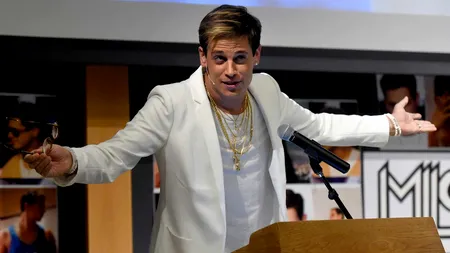 Comentatorul britanic anti-imigrație Milo Yiannopoulos, deportat din SUA după ce i-a expirat viza
