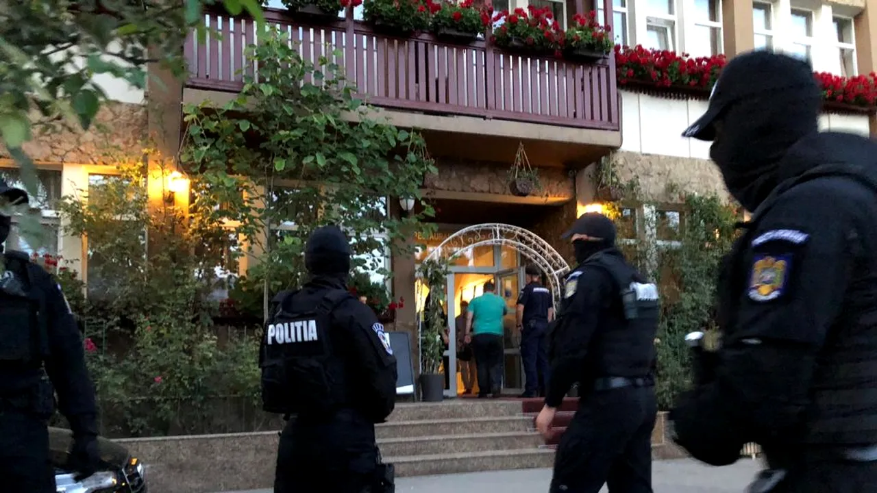 Polițiștii au întocmit în weekend 22 de dosare penale pentru zădărnicirea combaterii bolilor. Incredibil ce prostii au făcut românii