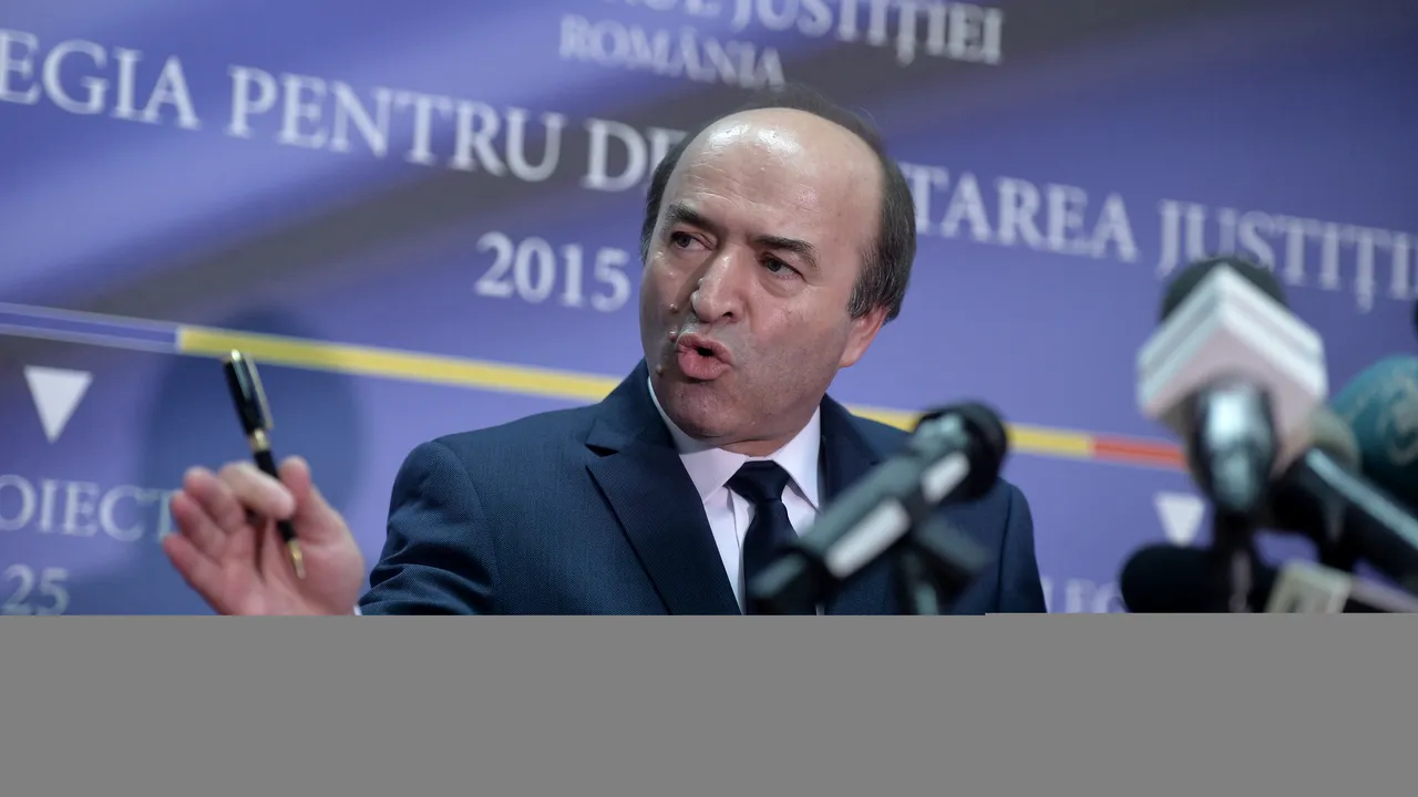 Tudorel Toader îl critică pe Klaus Iohannis
