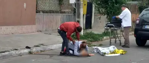 Un copil de nici 2 ani a MURIT după ce a fost lovit de o mașină condusă de un polițist aflat în misiune, pe o stradă din Brăila